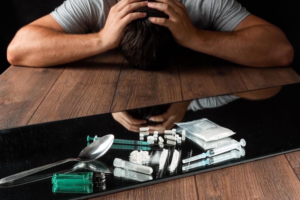 What Are The Signs And Symptoms Of Substance Abuse In The Workplace?
